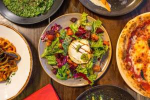 Tomo Pizzeria & Restaurant