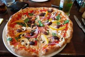 Tomo Pizzeria & Restaurant