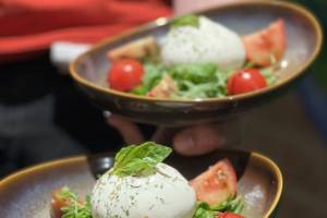 Da Luigi Bistro - Italian Restaurant
